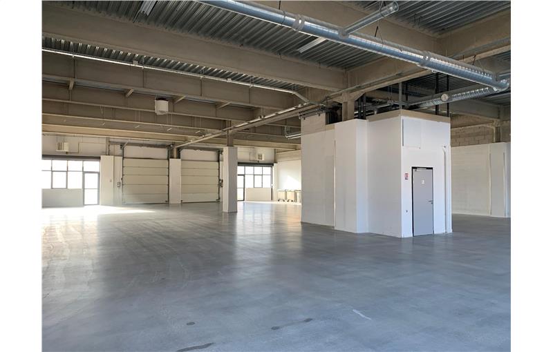 Location d'entrepôt de 610 m² à Bezons - 95870 photo - 1