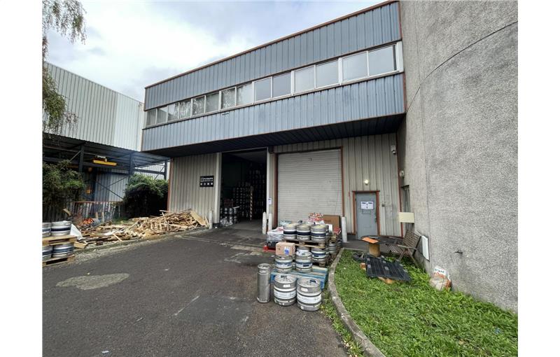Location d'entrepôt de 1 150 m² à Bobigny - 93000 photo - 1