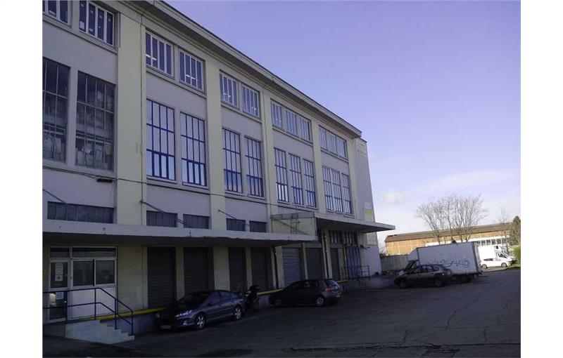 Location d'entrepôt de 2 000 m² à Bobigny - 93000 photo - 1