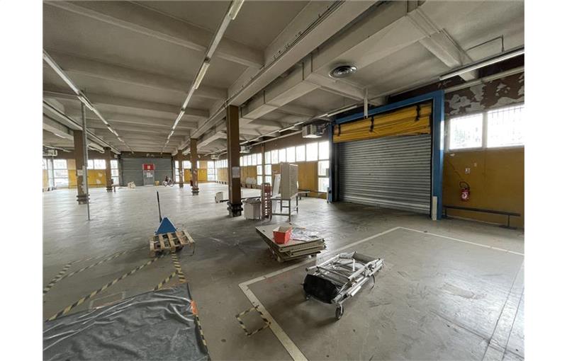 Location d'entrepôt de 1 700 m² à Bordeaux - 33000 photo - 1