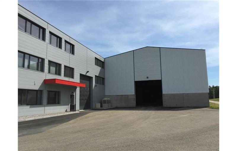 Location d'entrepôt de 4 800 m² à Bouxwiller - 67330 photo - 1