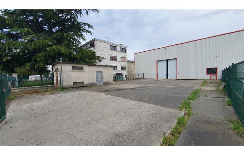 Location d'entrepôt de 700 m² à Brie-Comte-Robert - 77170 photo - 1