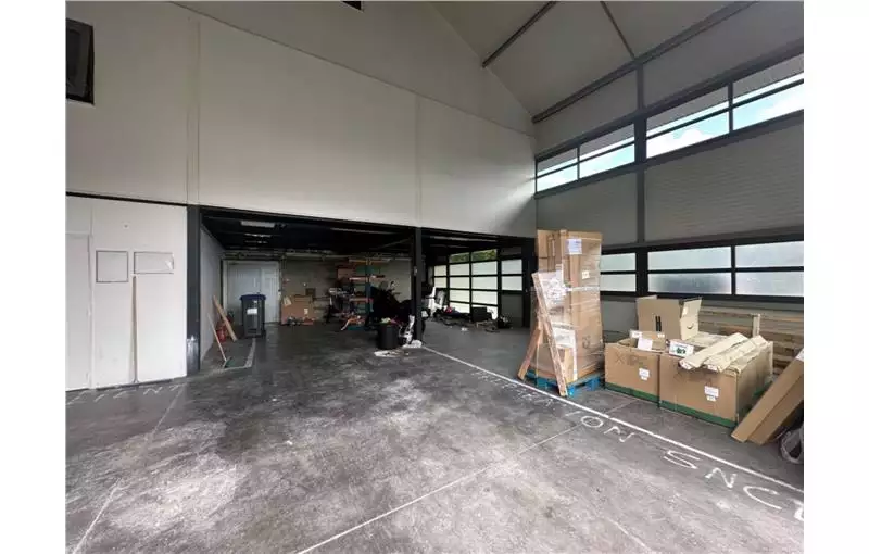 Location d'entrepôt de 1013 m² à Brie-Comte-Robert - 77170