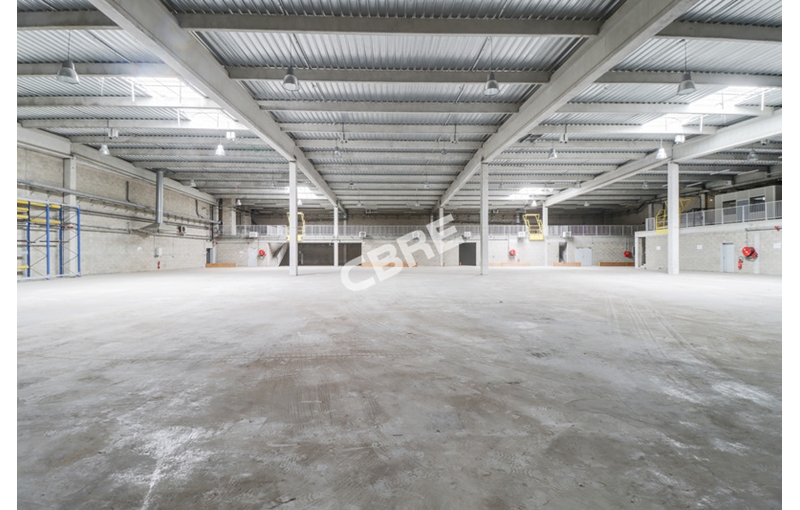 Location d'entrepôt de 5 341 m² à Bry-sur-Marne - 94360 photo - 1