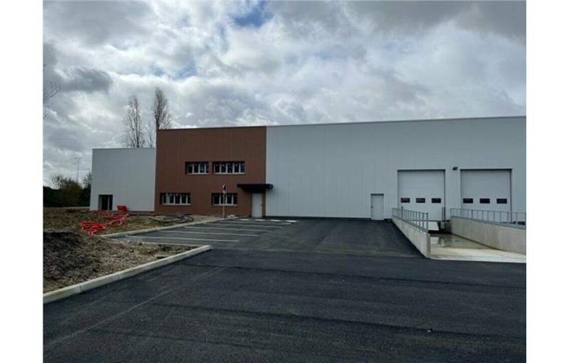 Location d'entrepôt de 2 100 m² à Carbon-Blanc - 33560 photo - 1