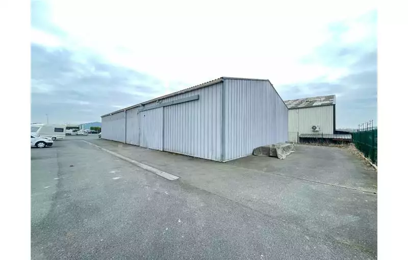 Location d'entrepôt de 295 m² à Carpiquet - 14650
