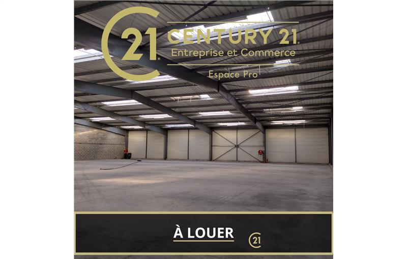 Location d'entrepôt de 1 350 m² à Carpiquet - 14650 photo - 1