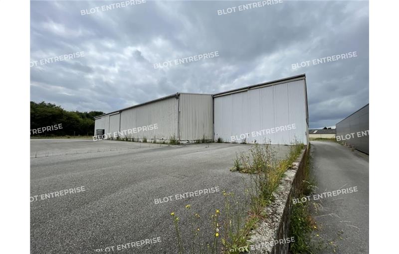 Location d'entrepôt de 760 m² à Caudan - 56850 photo - 1