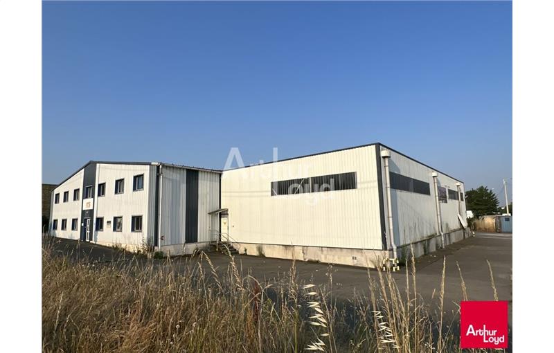 Location d'entrepôt de 1 490 m² à Cesson-Sévigné - 35510 photo - 1