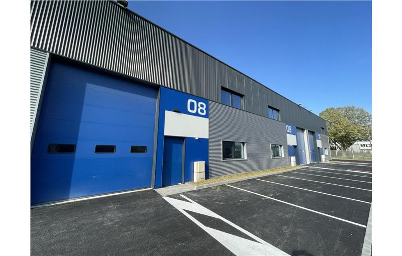 Location d'entrepôt de 2 144 m² à Chalon-sur-Saône - 71100 photo - 1