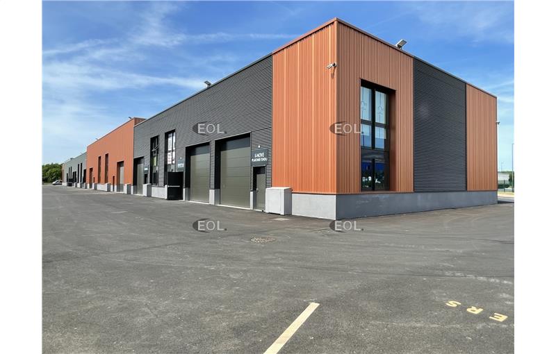 Location d'entrepôt de 196 m² à Champagne-sur-Oise - 95660 photo - 1