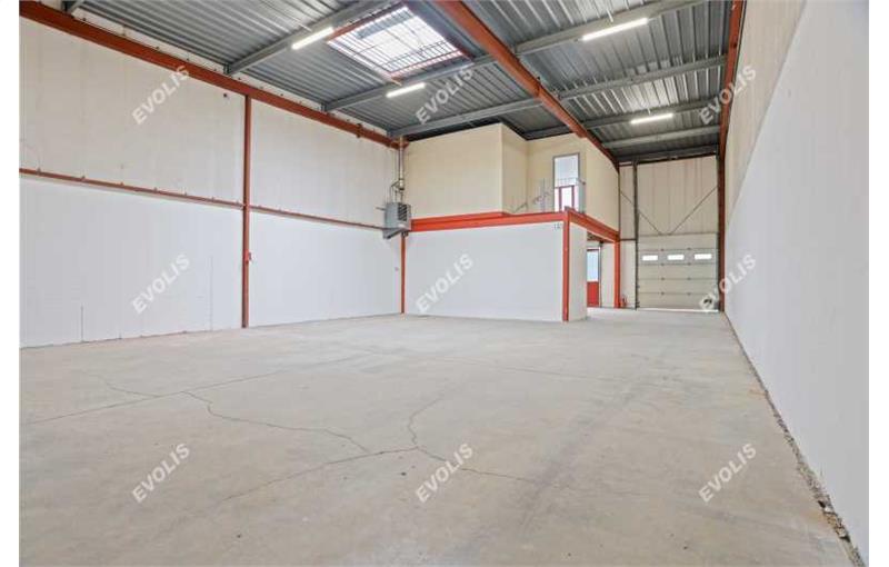 Location d'entrepôt de 245 m² à Champigny-sur-Marne - 94500 photo - 1