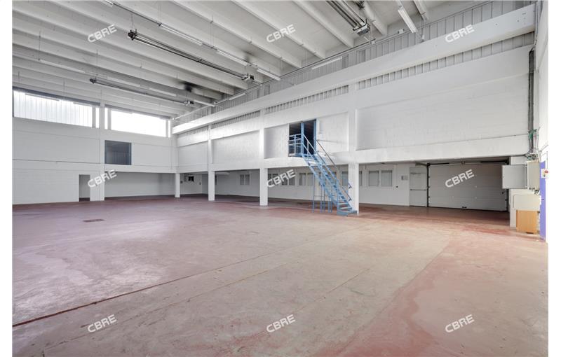 Location d'entrepôt de 1 090 m² à Champlan - 91160 photo - 1