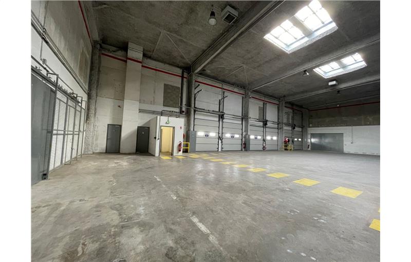 Location d'entrepôt de 6 000 m² à Charenton-le-Pont - 94220 photo - 1