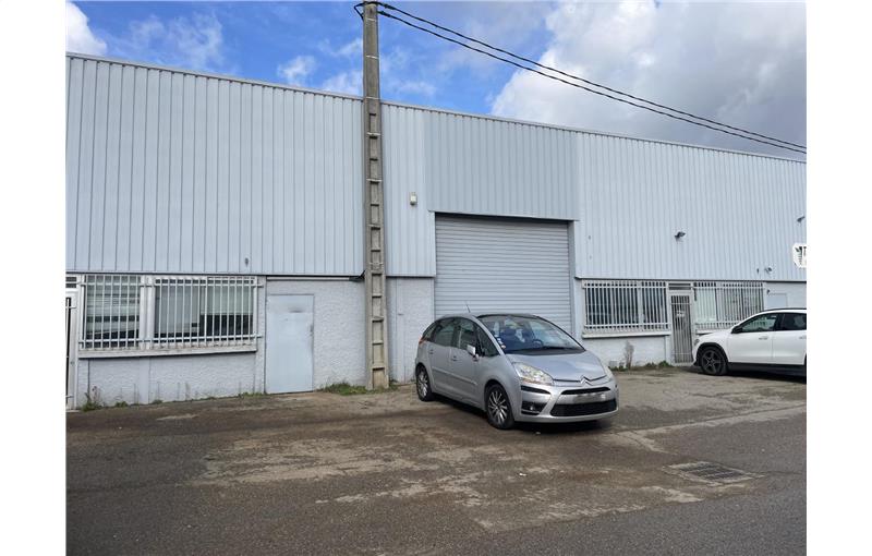 Location d'entrepôt de 400 m² à Chassieu - 69680 photo - 1