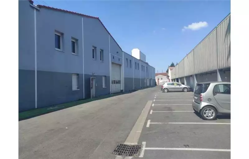 Location d'entrepôt de 2034 m² à Chevilly-Larue - 94550