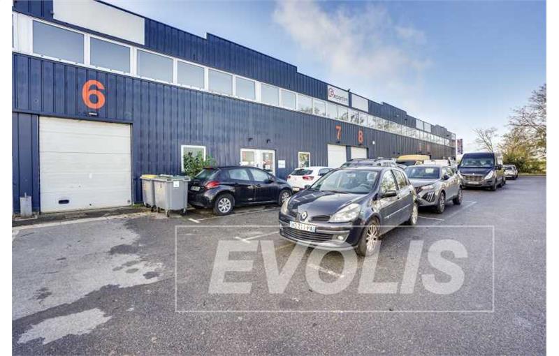 Location d'entrepôt de 279 m² à Chilly-Mazarin - 91380 photo - 1