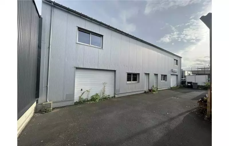 Location d'entrepôt de 200 m² à Clermont-Ferrand - 63000