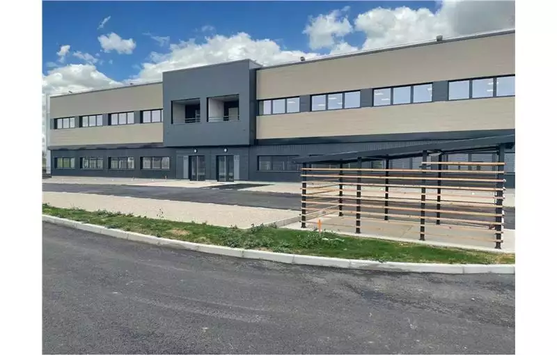 Location d'entrepôt de 3853 m² à Colombier-Saugnieu - 69124