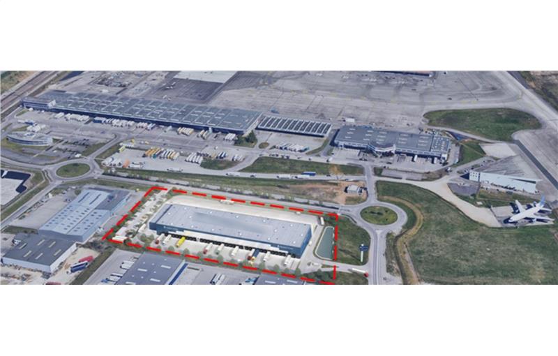 Location d'entrepôt de 7 217 m² à Colombier-Saugnieu - 69125 photo - 1