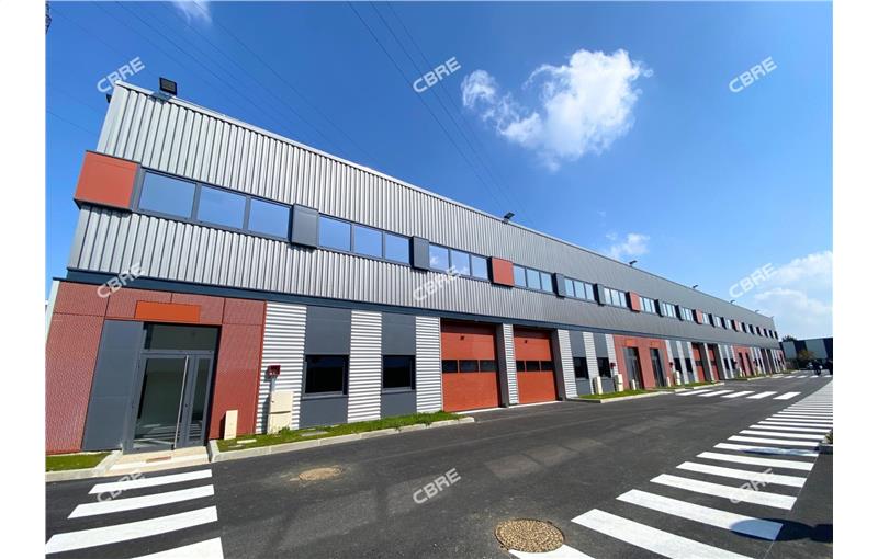 Location d'entrepôt de 5 864 m² à Corbeil-Essonnes - 91100 photo - 1