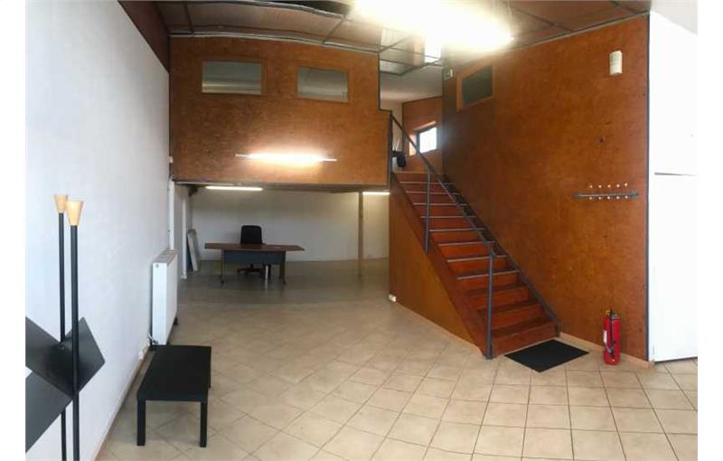 Location d'entrepôt de 110 m² à Cormontreuil - 51350 photo - 1