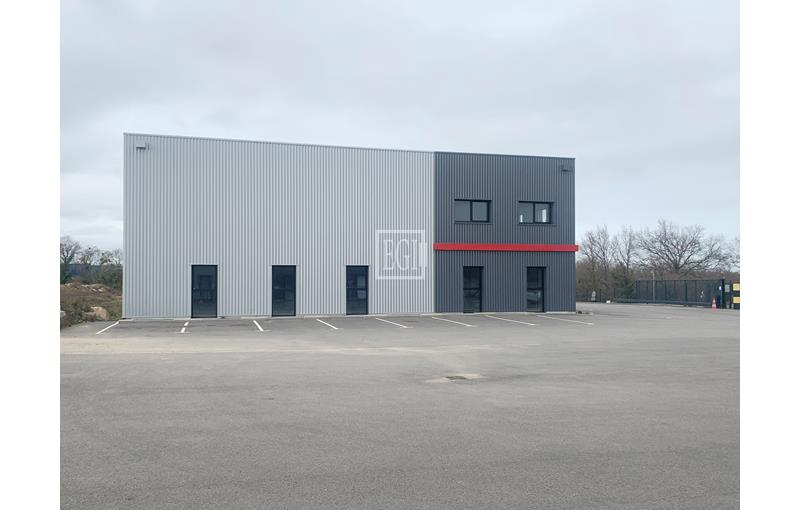 Location d'entrepôt de 465 m² à Couëron - 44220 photo - 1
