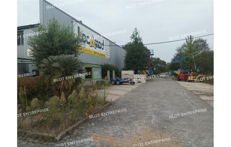 Location d'entrepôt de 884 m² à Couëron - 44220 photo - 1