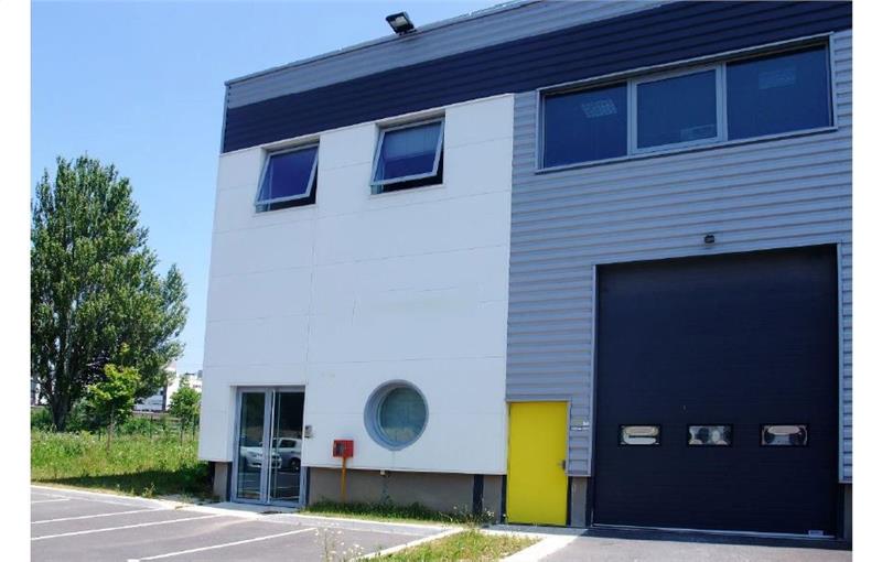 Location d'entrepôt de 466 m² à Courcouronnes - 91080 photo - 1