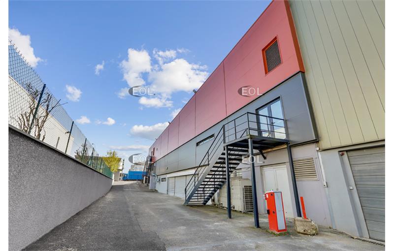 Location d'entrepôt de 590 m² à Créteil - 94000 photo - 1