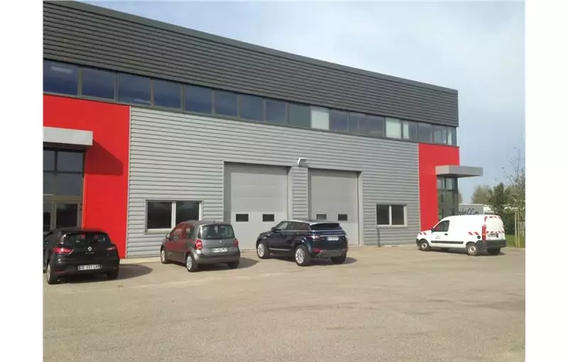 Location d'entrepôt de 858 m² à Dagneux - 01120