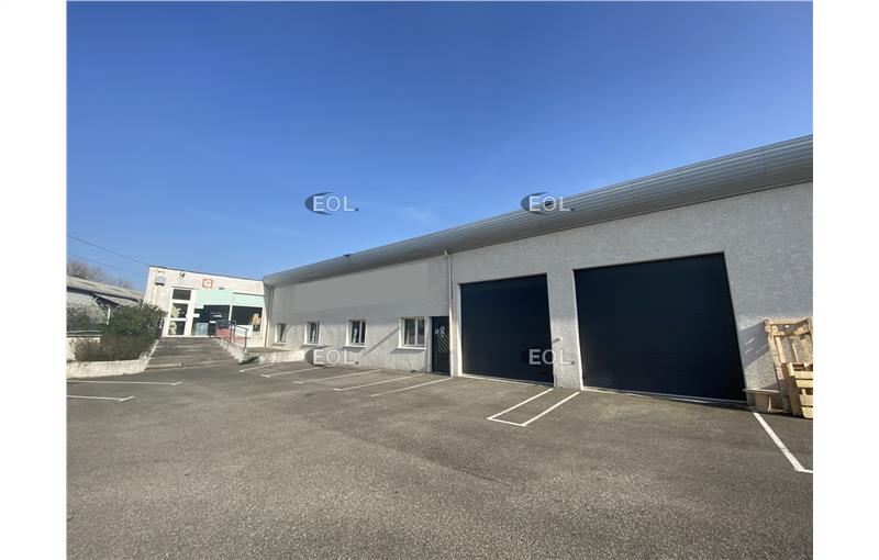 Location d'entrepôt de 650 m² à Décines-Charpieu - 69150 photo - 1