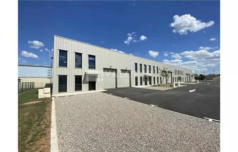 Location d'entrepôt de 648 m² à Décines-Charpieu - 69150