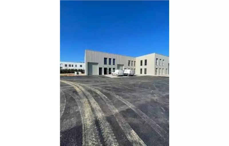 Location d'entrepôt de 494 m² à Décines-Charpieu - 69150