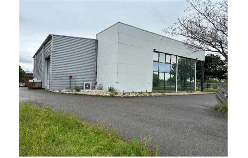 Location d'entrepôt de 750 m² à Décines-Charpieu - 69150 photo - 1