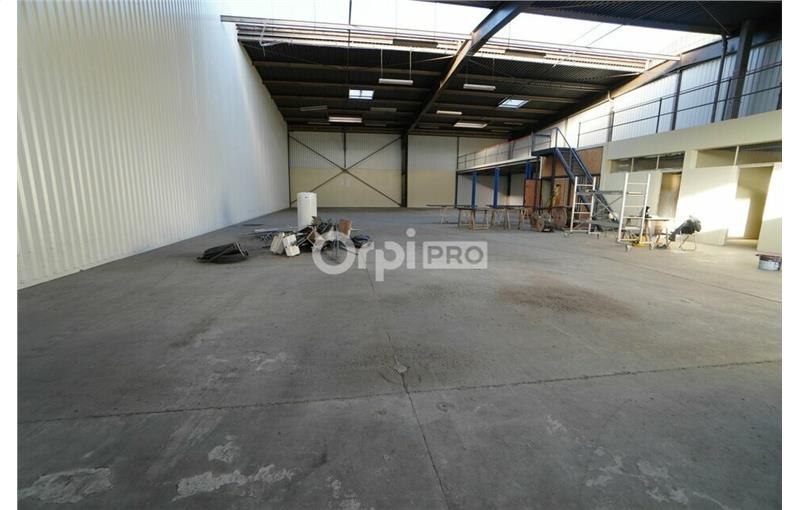 Location d'entrepôt de 770 m² à Dijon - 21000 photo - 1
