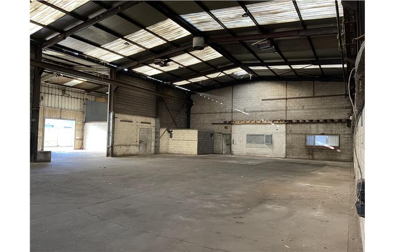 Location d'entrepôt de 1 130 m² à Dourdan - 91410 photo - 1