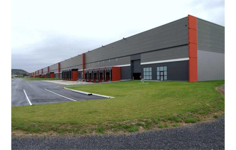 Location d'entrepôt de 12 130 m² à Dourges - 62119 photo - 1