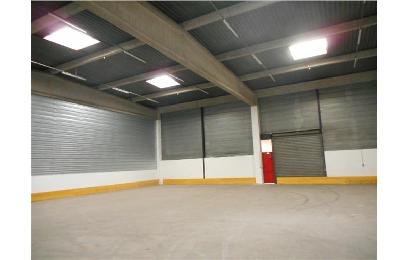 Location d'entrepôt de 9 089 m² à Ennery - 57365 photo - 1