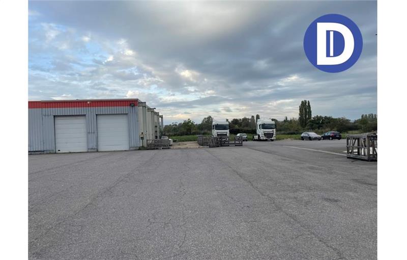 Location d'entrepôt de 271 m² à Ennery - 57365 photo - 1