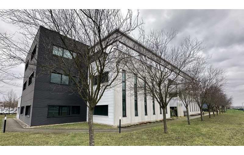 Location d'entrepôt de 1 158 m² à Entzheim - 67960 photo - 1