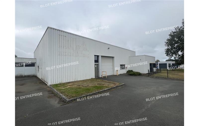 Location d'entrepôt de 456 m² à Erbray - 44110 photo - 1