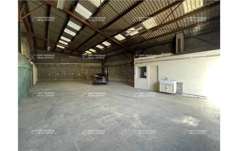 Location d'entrepôt de 300 m² à Esvres - 37320 photo - 1