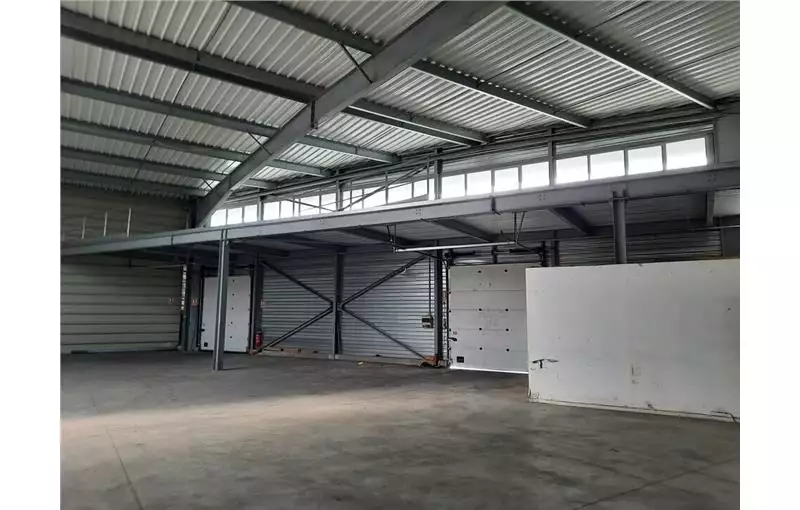 Location d'entrepôt de 1500 m² à Fesches-le-Châtel - 25490