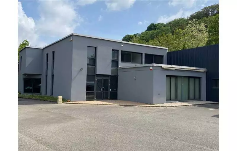 Location d'entrepôt de 410 m² à Fleurieu-sur-Saône - 69250