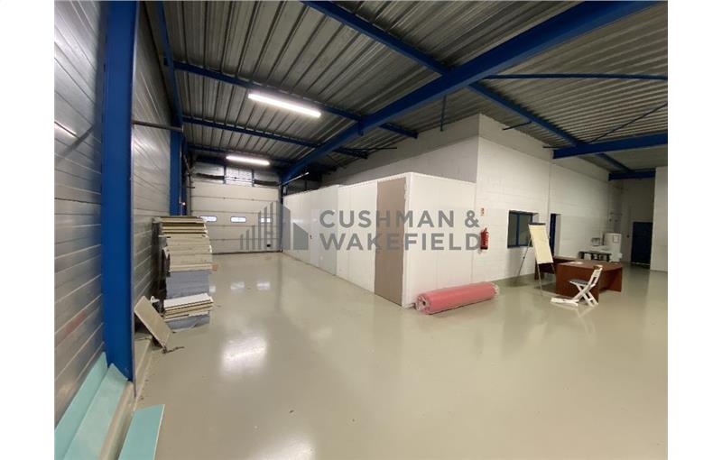 Location d'entrepôt de 550 m² à Geispolsheim - 67118 photo - 1