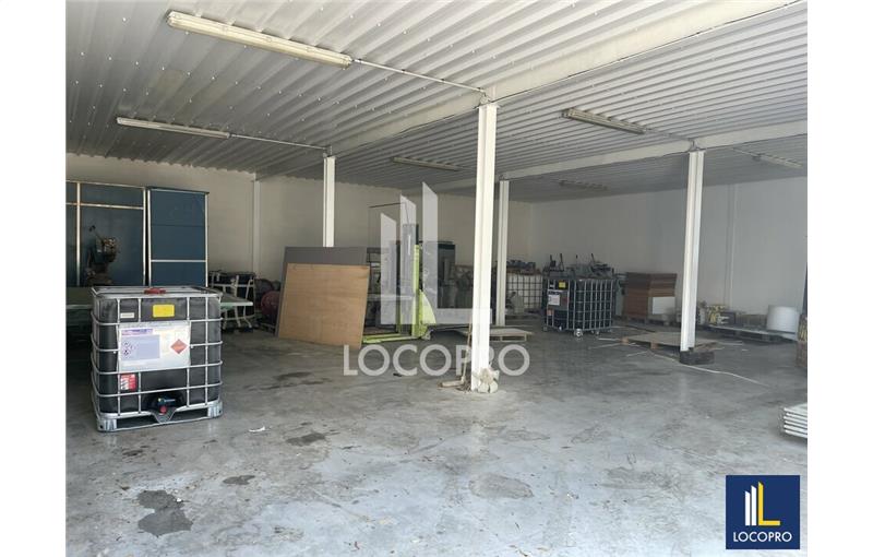 Location d'entrepôt de 190 m² à Gémenos - 13420 photo - 1