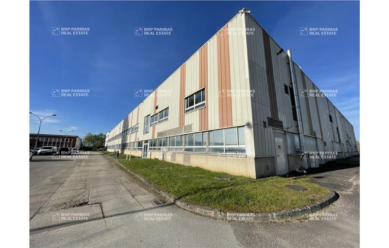 Location d'entrepôt de 7 485 m² à Genlis - 21110 photo - 1