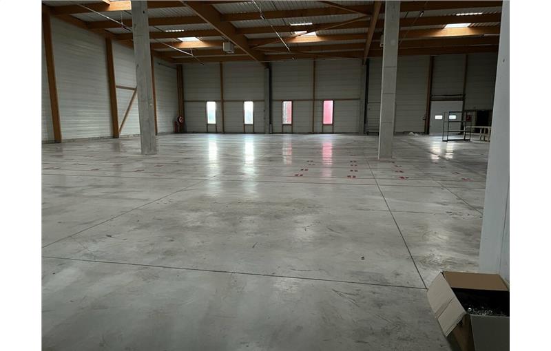 Location d'entrepôt de 925 m² à Gonesse - 95500 photo - 1