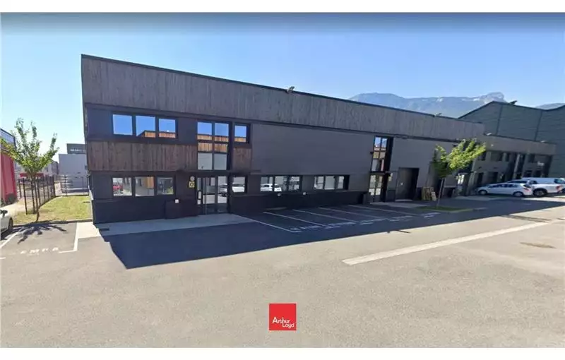 Location d'entrepôt de 817 m² à Grenoble - 38000